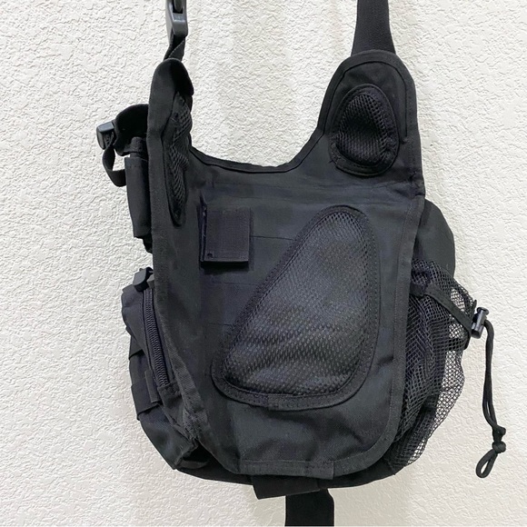 G4FREE Black Tactical Messenger Utility Sling Bag - Picture 5 of 16